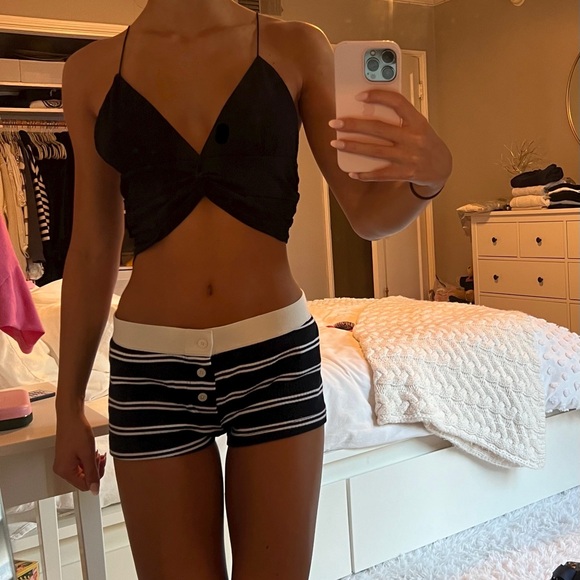 Black urban outfitters top - can be worn both ways size m - Picture 2 of 5